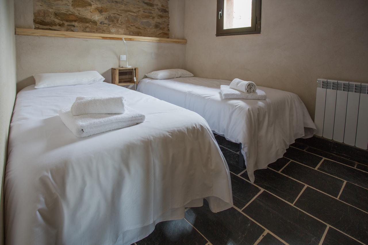 Os Feleitos Guest House Orellan Exterior photo