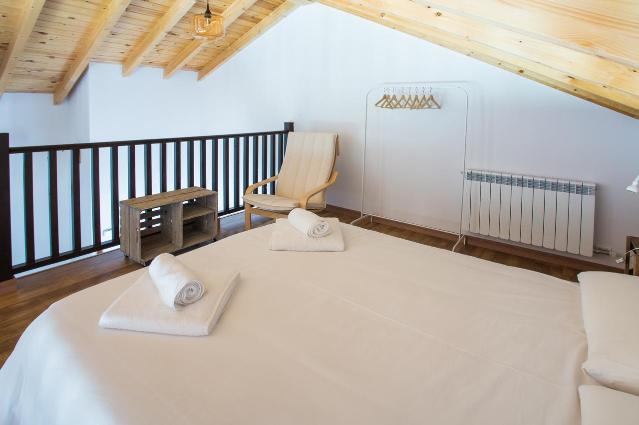 Os Feleitos Guest House Orellan Exterior photo